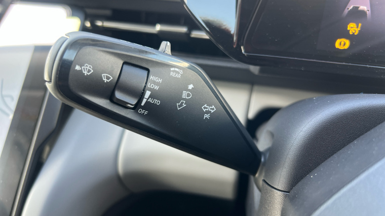 Ford Explorer 210kW Select 77kWh 5dr Auto Electric Estate